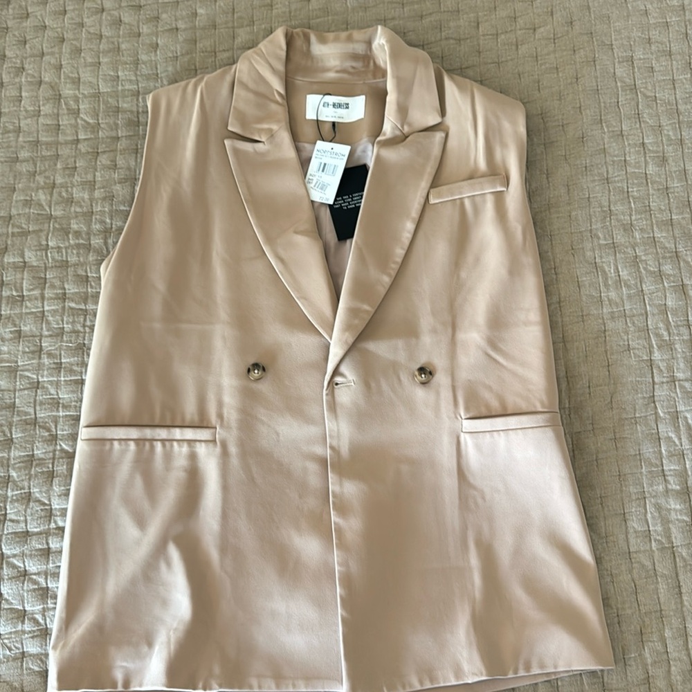 NWT 4th Reckless Sleeveless Blazer